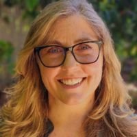 Emily Wilson Headshot