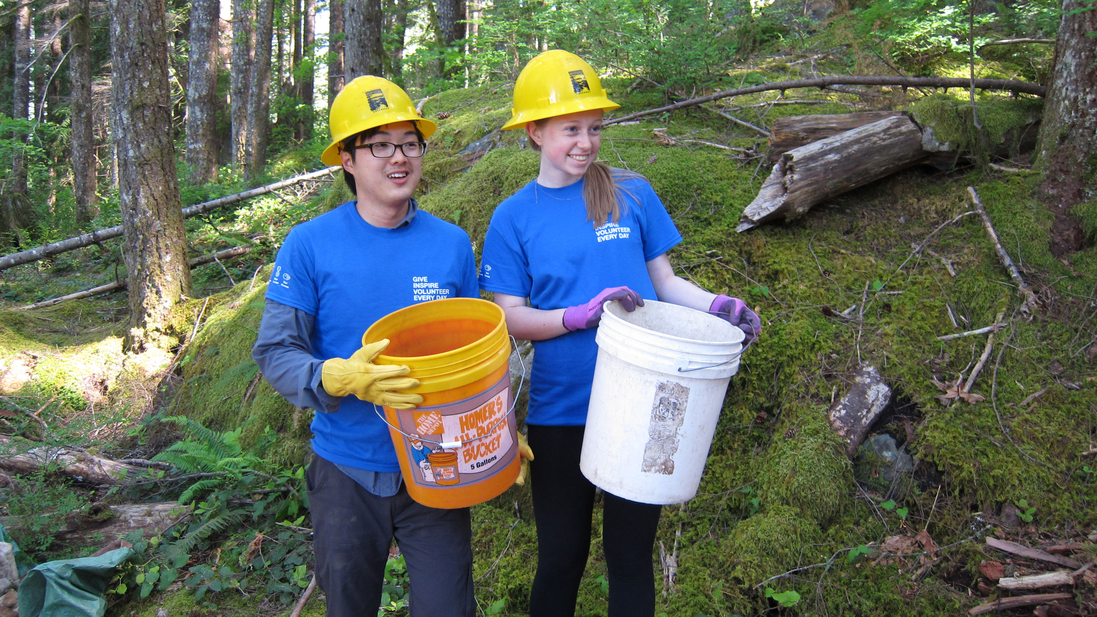 Mountains to Sound Greenway Trust volunteers