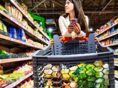 Woman grocery shopping