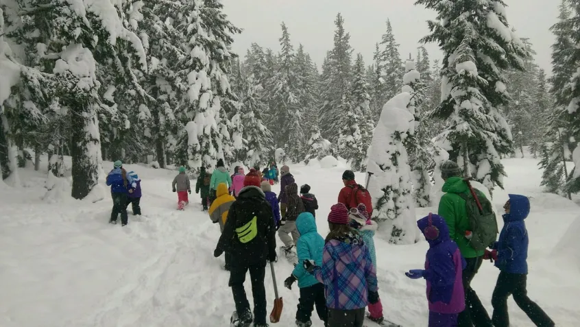 Fourth grade students at Deschutes National Forest during Discover Your Forest's 2016 BioBlitz